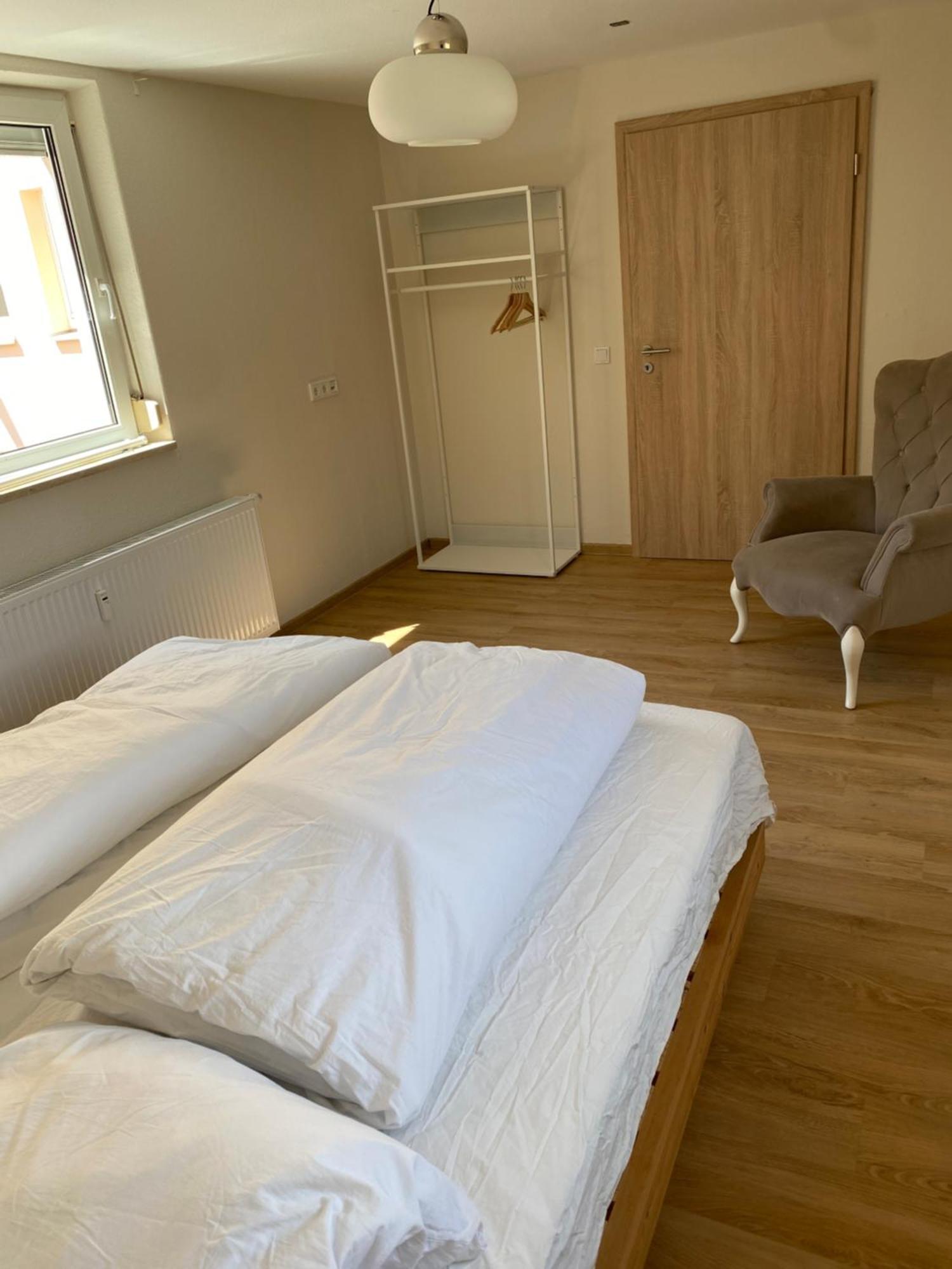Ferienwohnung Feucht Eg Naturnah Parkplatz Wlan Zewnętrze zdjęcie
